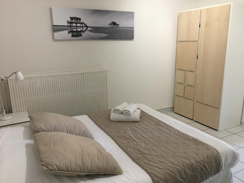 Hotel La Ferme D'En Chon 비스카로세 외부 사진
