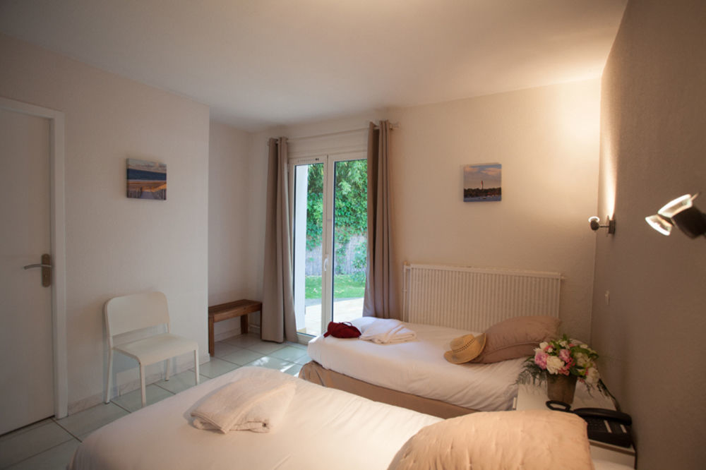 Hotel La Ferme D'En Chon 비스카로세 외부 사진