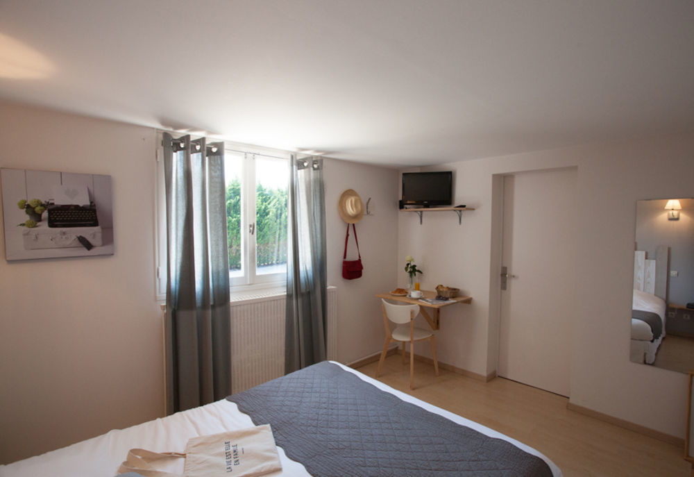 Hotel La Ferme D'En Chon 비스카로세 외부 사진