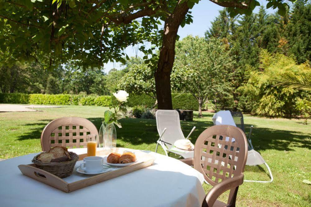 Hotel La Ferme D'En Chon 비스카로세 외부 사진