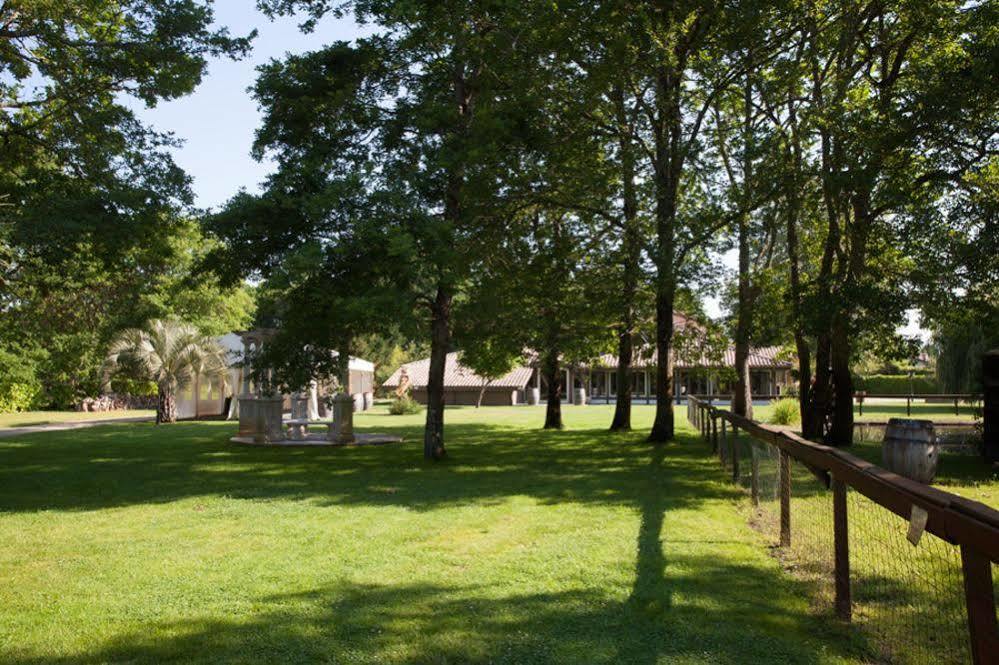 Hotel La Ferme D'En Chon 비스카로세 외부 사진